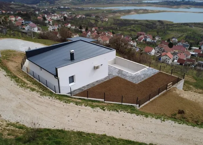 Panorama 度假居 *